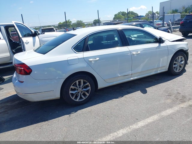 Aukcja sprzedaży 2017 Volkswagen Passat 1.8t S, vin: 1VWAT7A35HC050543, numer aukcji: 45438725