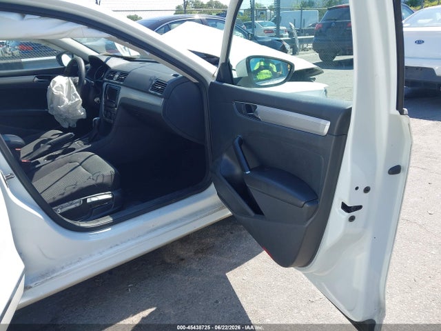 Aukcja sprzedaży 2017 Volkswagen Passat 1.8t S, vin: 1VWAT7A35HC050543, numer aukcji: 45438725