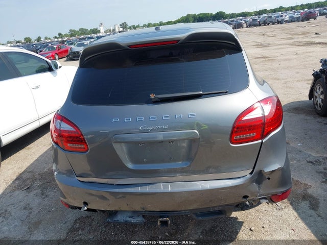 2014 Porsche Cayenne Platinum Edition მანქანა იყიდება აუქციონზე, vin: WP1AA2A27ELA95271, აუქციონის ნომერი: 45438765