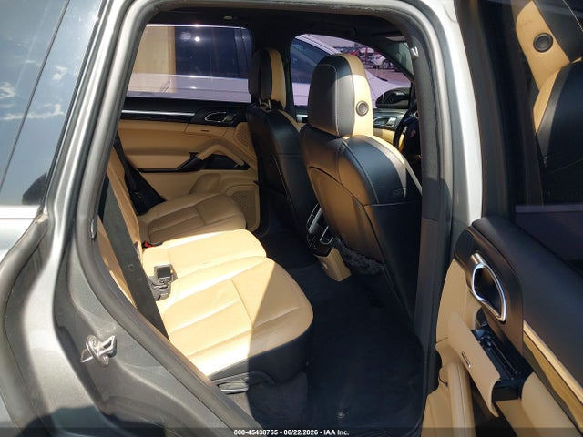 2014 Porsche Cayenne Platinum Edition მანქანა იყიდება აუქციონზე, vin: WP1AA2A27ELA95271, აუქციონის ნომერი: 45438765