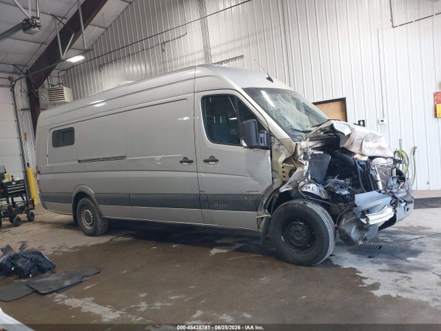 Продажа на аукционе авто 2016 Mercedes-benz Sprinter 2500 High  Roof, vin: WD3PE8DD9GP307108, номер лота: 45438781