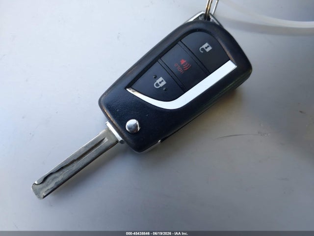 Scion IM 2016 JTNKARJE8GJ512075 Image 11