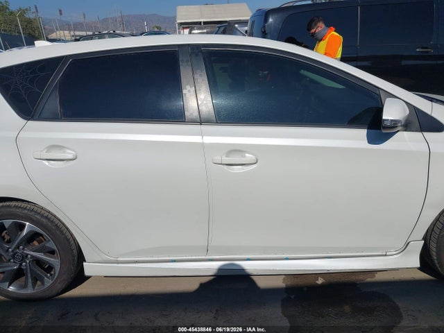 Scion IM 2016 JTNKARJE8GJ512075 Image 14