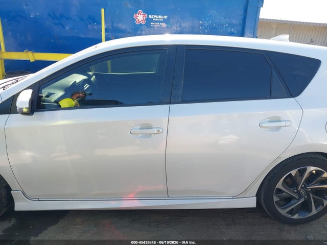 Scion IM 2016 JTNKARJE8GJ512075 Image 15