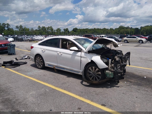2015 Hyundai Sonata Sport მანქანა იყიდება აუქციონზე, vin: 5NPE34AF8FH079002, აუქციონის ნომერი: 45438849