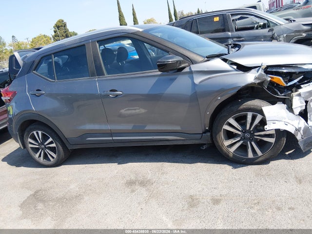 3N1CP5CU7JL546502 Nissan KICKS SR