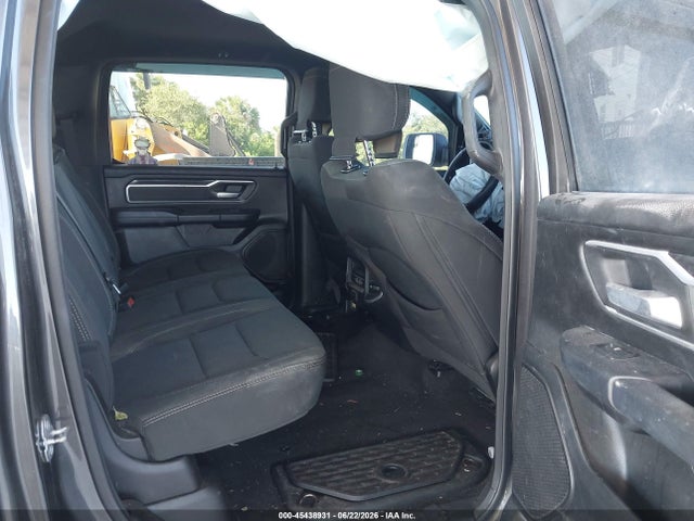 45438931 :رقم المزاد ، 1C6RREFT1NN189948 vin ، 2022 Ram 1500 Big Horn  4x2 5'7 Box مزاد بيع