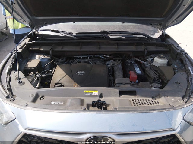 5TDGZRAH4NS124855 Toyota Highlander Xle