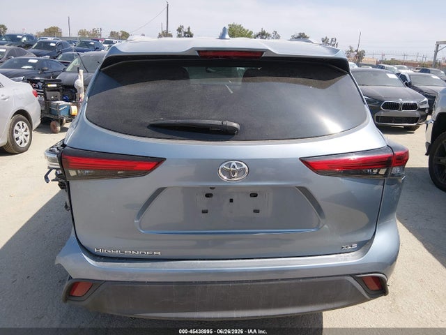 5TDGZRAH4NS124855 Toyota Highlander Xle