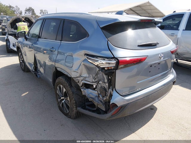 5TDGZRAH4NS124855 Toyota Highlander Xle