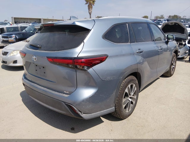 5TDGZRAH4NS124855 Toyota Highlander Xle