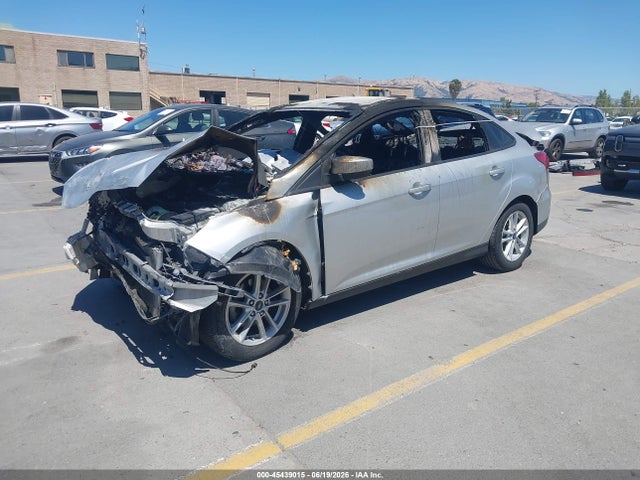 Ford FOCUS SE 2018 1FADP3F27JL328934 Image 2