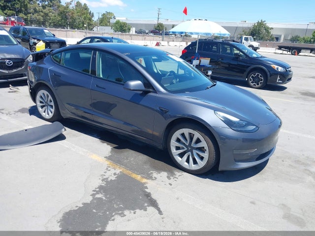Tesla Model 3 Rear-wheel Drive 2022 5YJ3E1EA9NF295145 Image 1