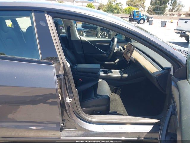 Tesla Model 3 Rear-wheel Drive 2022 5YJ3E1EA9NF295145 Image 5