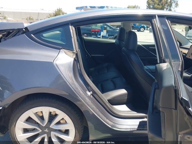 Tesla Model 3 Rear-wheel Drive 2022 5YJ3E1EA9NF295145 Image 8