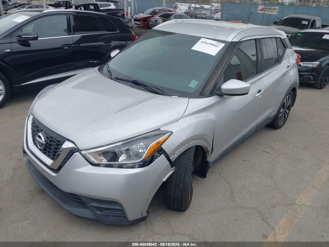 Nissan KICKS SV 2019 3N1CP5CU7KL560577 Image 2