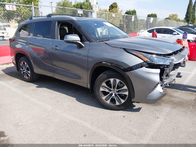Toyota Highlander Xle 2026 5TDKDRBH2TS599439 Image 1