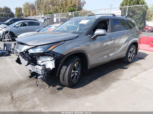 Toyota Highlander Xle 2026 5TDKDRBH2TS599439 Image 2