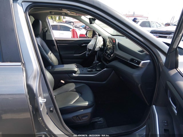 Toyota Highlander Xle 2026 5TDKDRBH2TS599439 Image 5