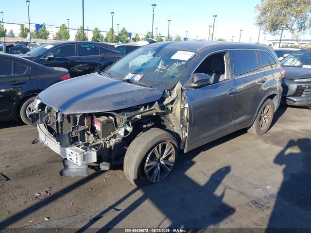 Auction sale of the 2018 Toyota Highlander Le, vin: 5TDZARFHXJS034337, lot number: 45439078