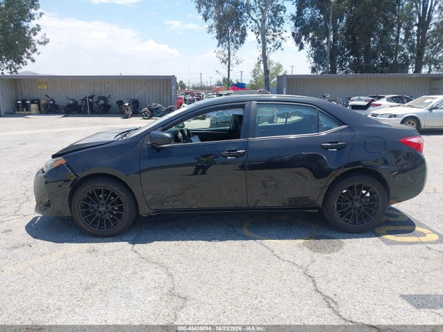 2017 Toyota Corolla Le მანქანა იყიდება აუქციონზე, vin: 5YFBURHE7HP718826, აუქციონის ნომერი: 45439094