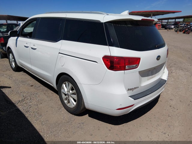 KIA SEDONA LX 2016 KNDMB5C19G6203764 Image 3