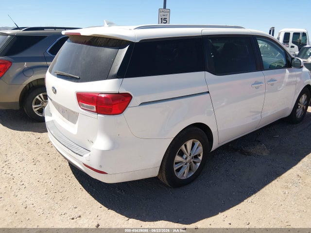 KIA SEDONA LX 2016 KNDMB5C19G6203764 Image 4