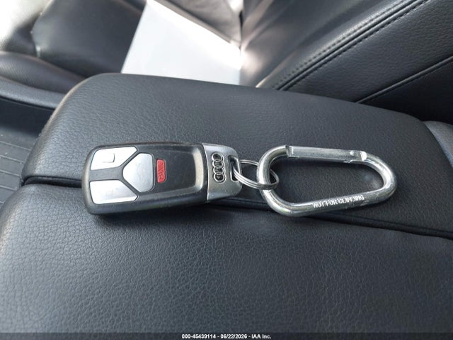 WA1LHAF79JD001751 Audi Q7 2.0t Premium