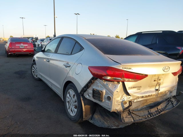 Hyundai ELANTRA SE 2018 5NPD74LF8JH317081 Image 3