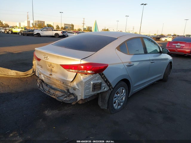 Hyundai ELANTRA SE 2018 5NPD74LF8JH317081 Image 4