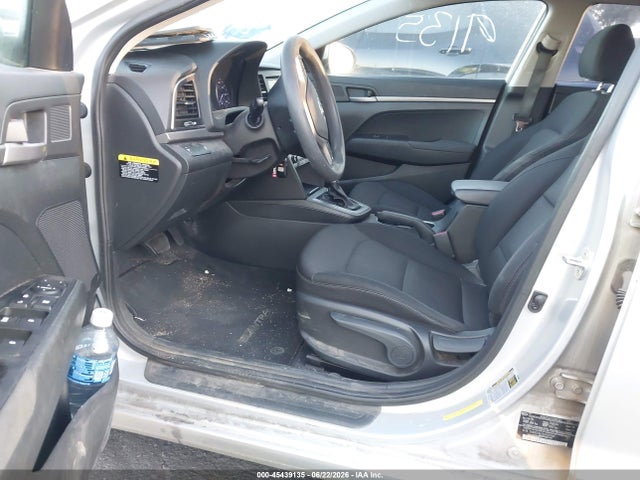 5NPD74LF8JH317081 Hyundai ELANTRA SE