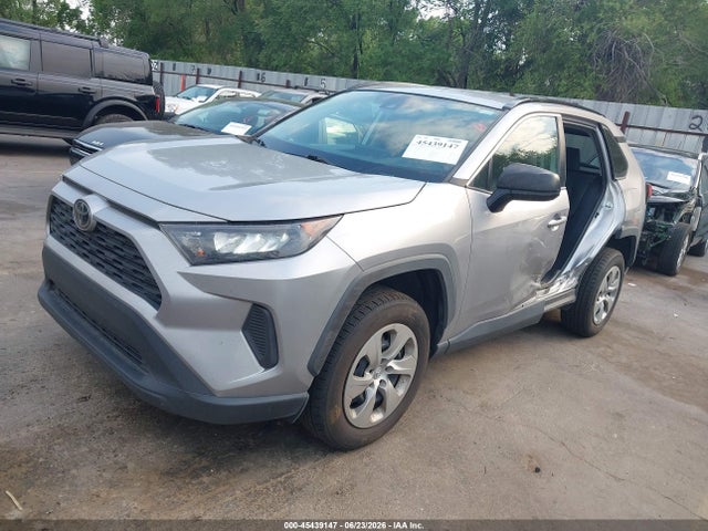 Toyota RAV4 LE 2021 2T3F1RFV9MW185522 Image 2