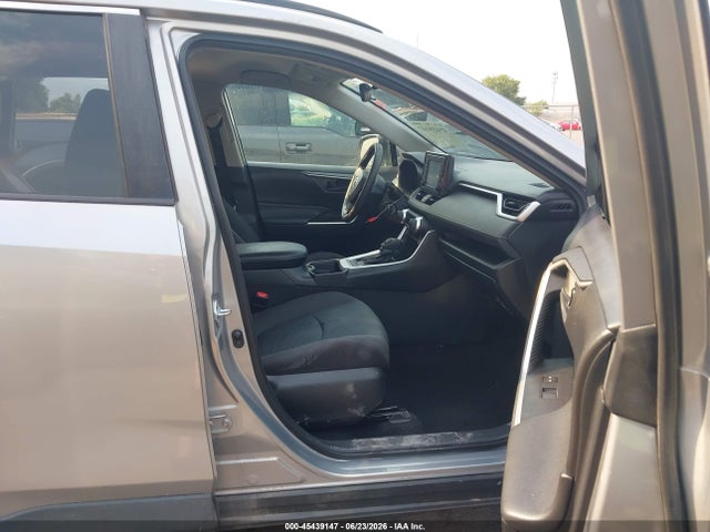 Toyota RAV4 LE 2021 2T3F1RFV9MW185522 Image 5