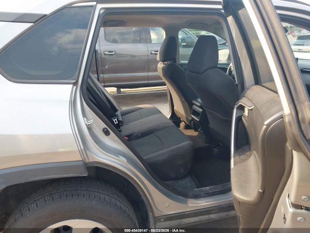 Toyota RAV4 LE 2021 2T3F1RFV9MW185522 Image 8
