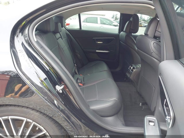 W1KAF4HBXPR122330 Mercedes-Benz C 300 4matic