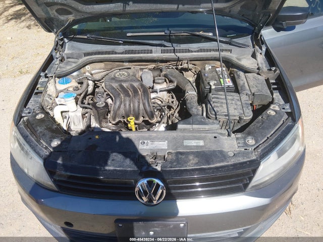 2014 Volkswagen Jetta 2.0l S მანქანა იყიდება აუქციონზე, vin: 3VW2K7AJXEM353124, აუქციონის ნომერი: 45439234