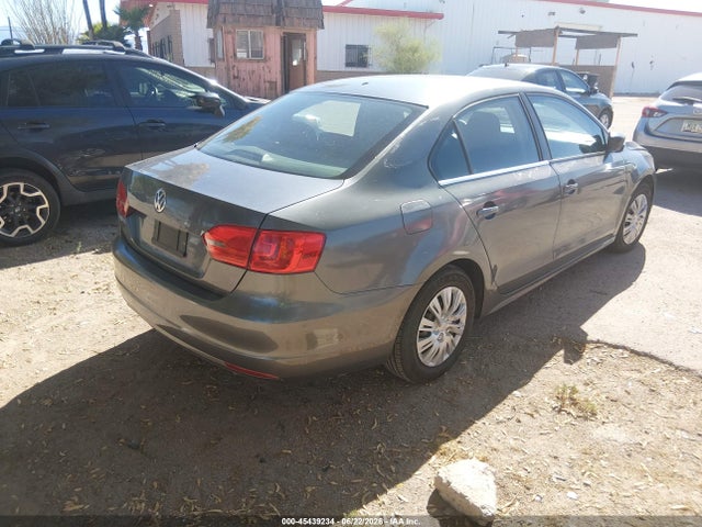 2014 Volkswagen Jetta 2.0l S მანქანა იყიდება აუქციონზე, vin: 3VW2K7AJXEM353124, აუქციონის ნომერი: 45439234