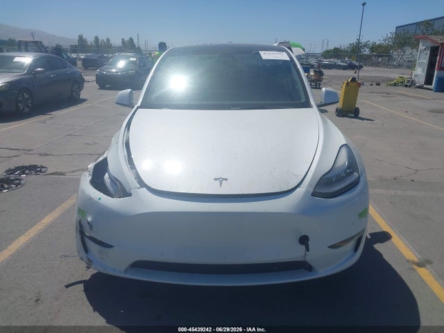 45439242 :رقم المزاد ، 5YJYGDEE3MF213672 vin ، 2021 Tesla Model Y Long Range Dual Motor All-wheel Drive مزاد بيع