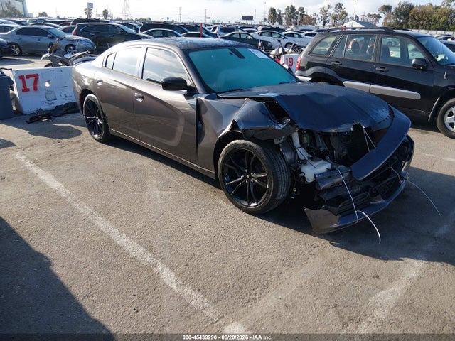 2018 2C3CDXBG5JH197012 main image
