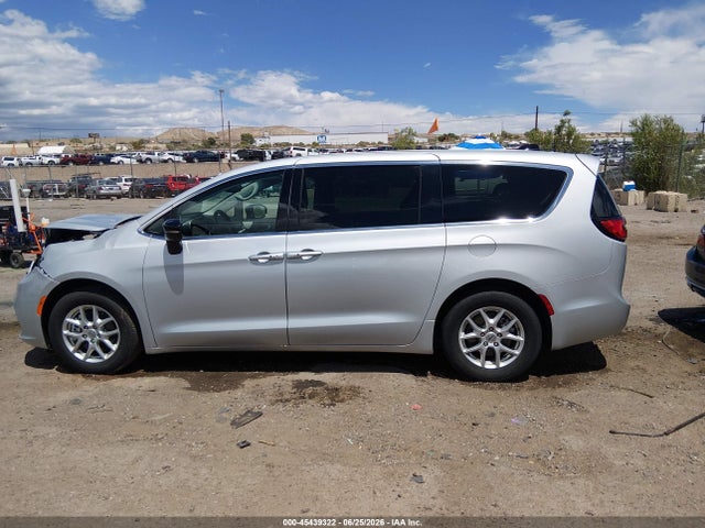 Продажа на аукционе авто 2024 Chrysler Pacifica Touring L, vin: 2C4RC1BG8RR139519, номер лота: 45439322