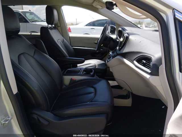 Продажа на аукционе авто 2024 Chrysler Pacifica Touring L, vin: 2C4RC1BG8RR139519, номер лота: 45439322