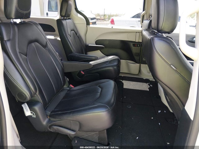 Продажа на аукционе авто 2024 Chrysler Pacifica Touring L, vin: 2C4RC1BG8RR139519, номер лота: 45439322