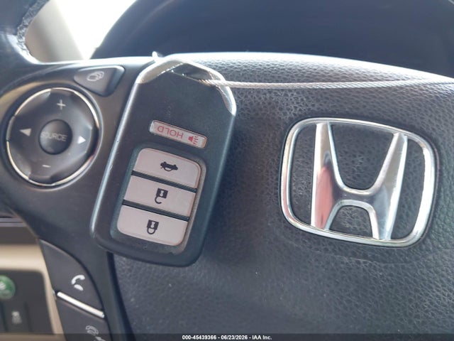 1HGCR3F8XFA019550 Honda Accord Ex-l V-6