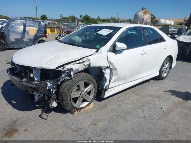 Toyota CAMRY SE 2014 4T1BF1FK6EU394332 Image 2