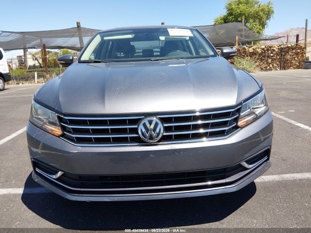 1VWBT7A36HC029740 Volkswagen Passat 1.8t Se
