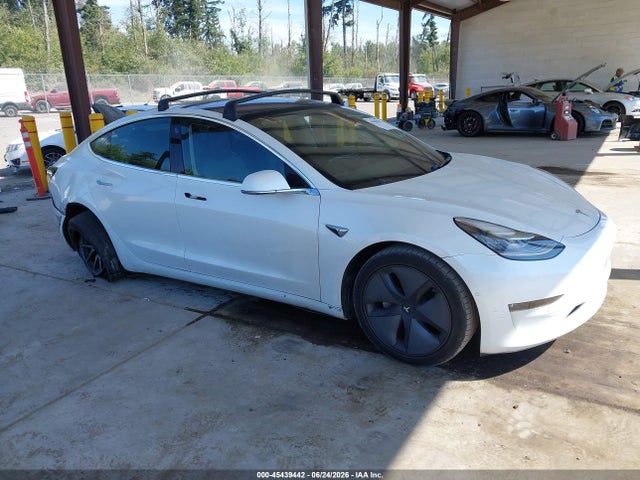Tesla Model 3 Long Range/mid Range/standard Range/standard Range Plus 2019 5YJ3E1EA8KF300198 Image 13