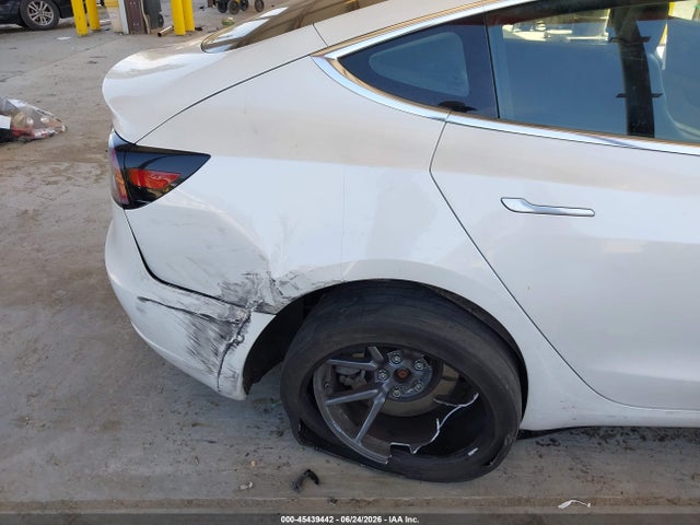 Tesla Model 3 Long Range/mid Range/standard Range/standard Range Plus 2019 5YJ3E1EA8KF300198 Image 6