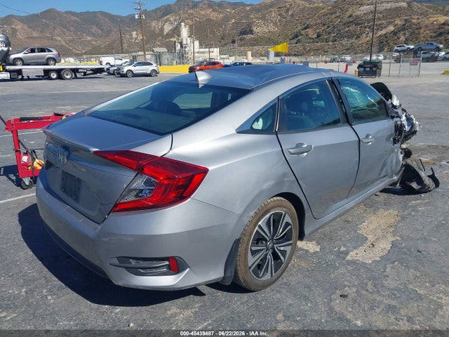 45439487 :رقم المزاد ، 2HGFC1F46HH652938 vin ، 2017 Honda Civic Ex-t مزاد بيع