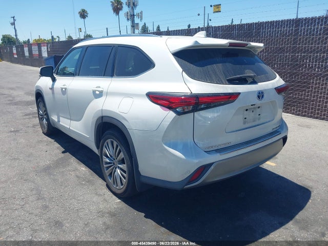 Toyota Highlander Hybrid Platinum 2021 5TDEBRCH7MS022084 Image 3