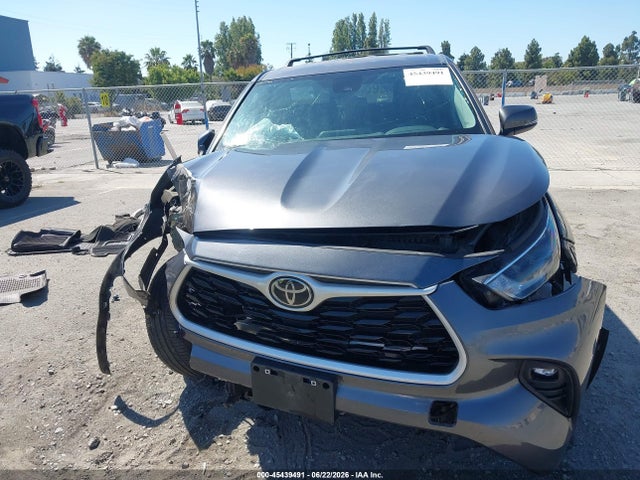 Toyota Highlander Le 2023 5TDKDRAH1PS032050 Image 12